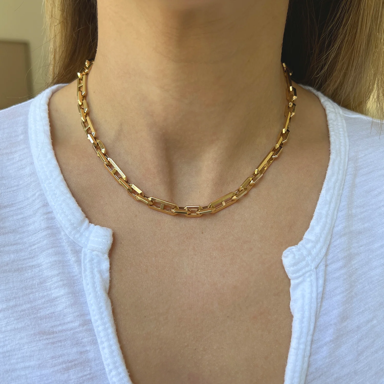 Beveled Link Statement Chain Necklace - Image 4