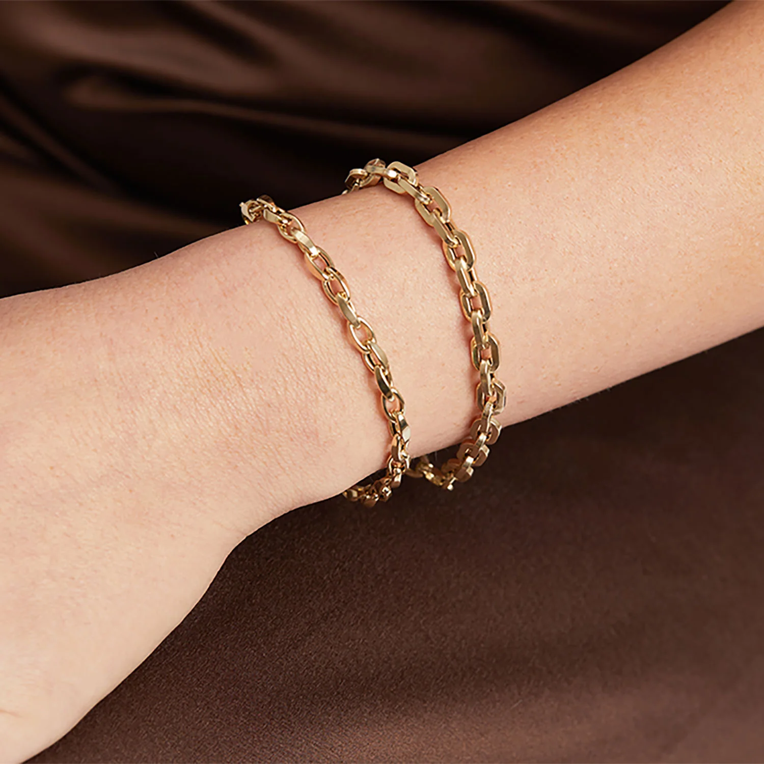 Celine Twist Link Bracelet - Image 2