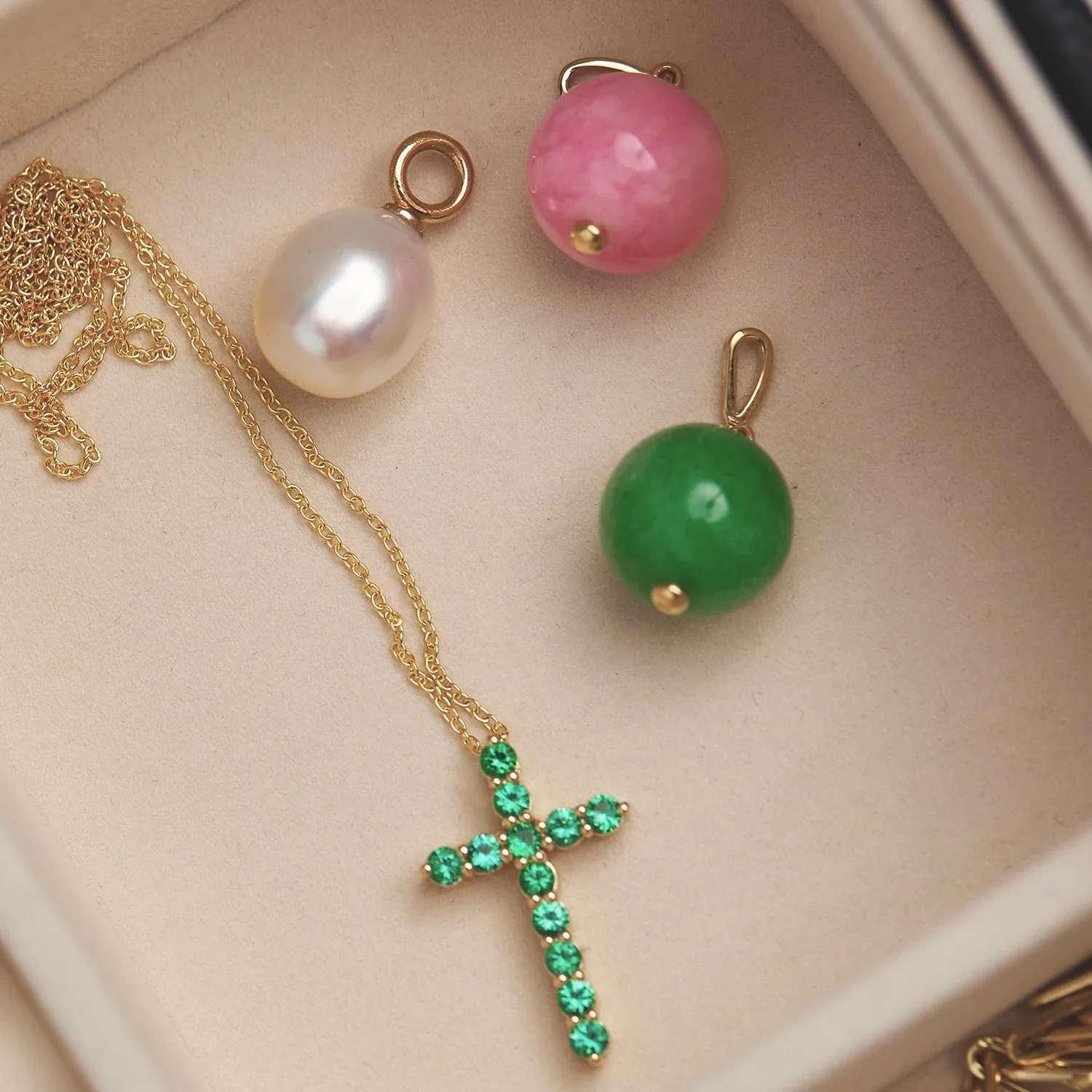 Jade Gumball Charm - Image 4