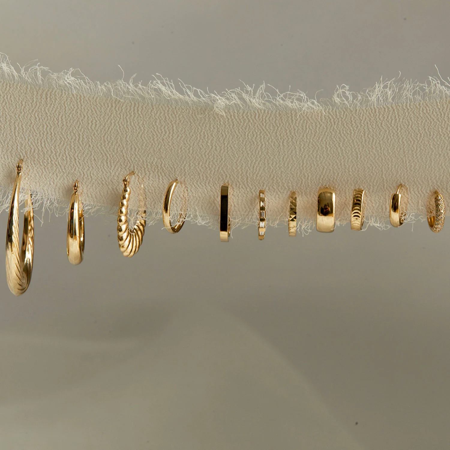 Large Croissant Twist Hoop Earrings - Image 3