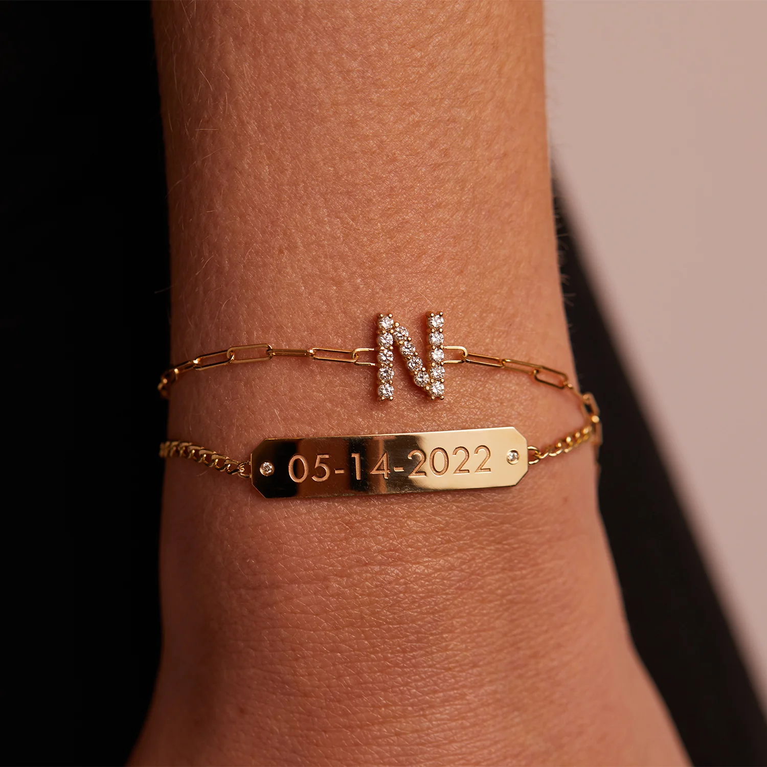 Grand Initial Paper Clip Bracelet - Image 4